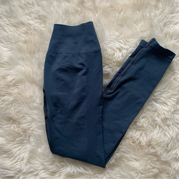 Alphalete amplify leggings - Picture 2 of 3